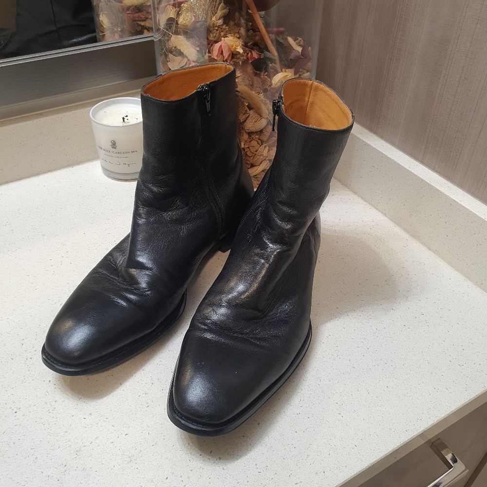 MAGNANNI Neiman Marcus Black Ankle Sz 10 D Boots